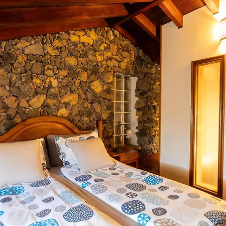 La Perla Negra Tatil Evi Icod De Los Vinos